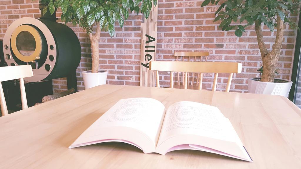 Alley Guesthouse Gyeongju Exterior photo